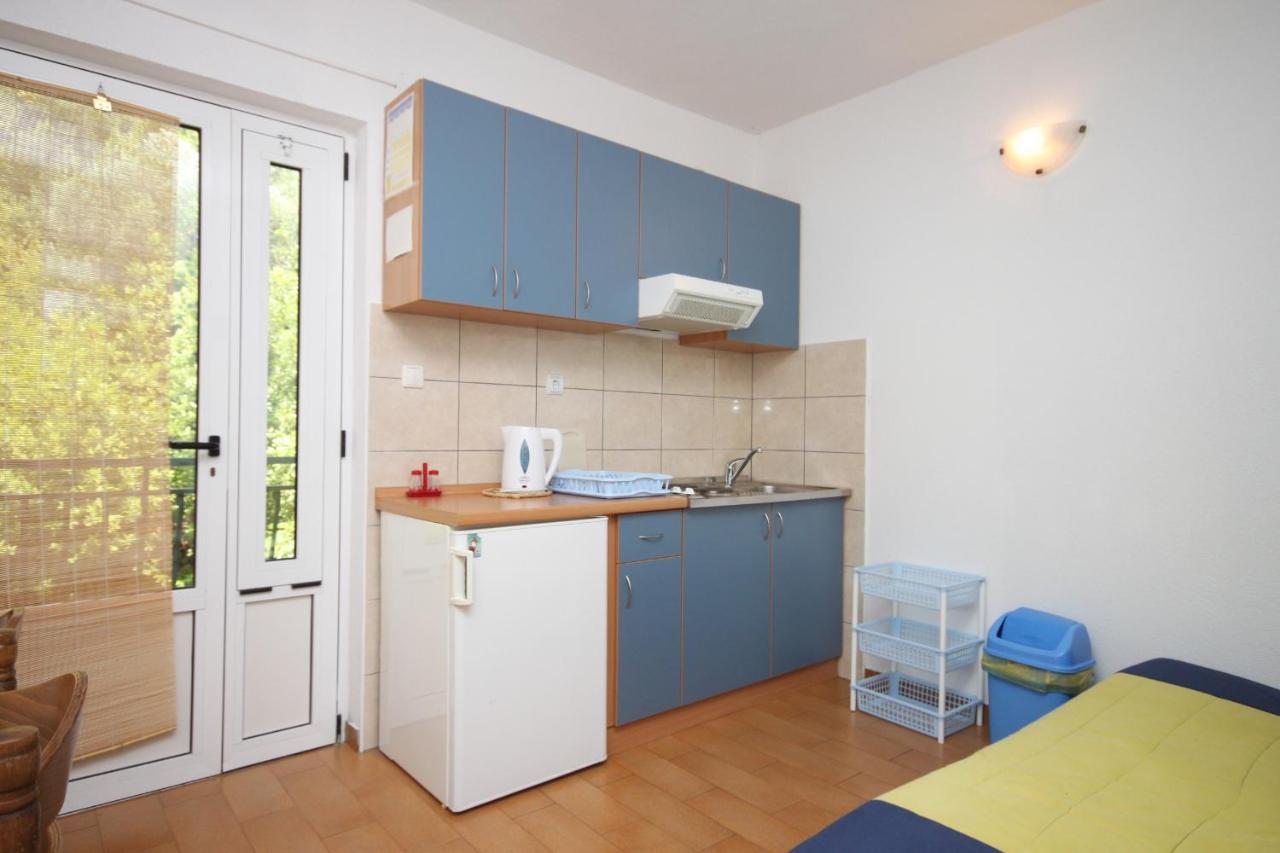 Apartments With A Parking Space Zivogosce - Porat, Makarska - 6700 Igrane Exterior photo