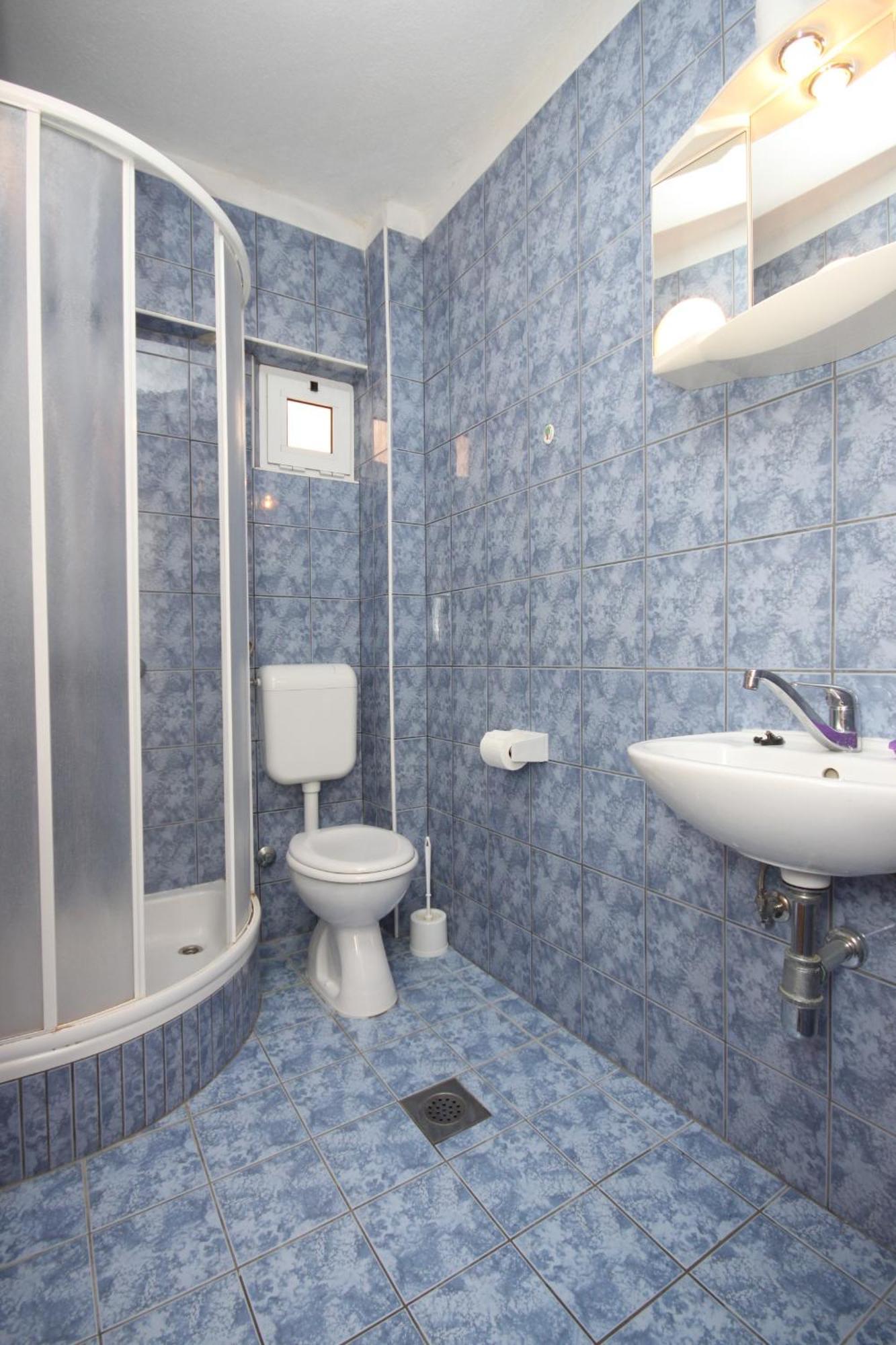 Apartments With A Parking Space Zivogosce - Porat, Makarska - 6700 Igrane Room photo